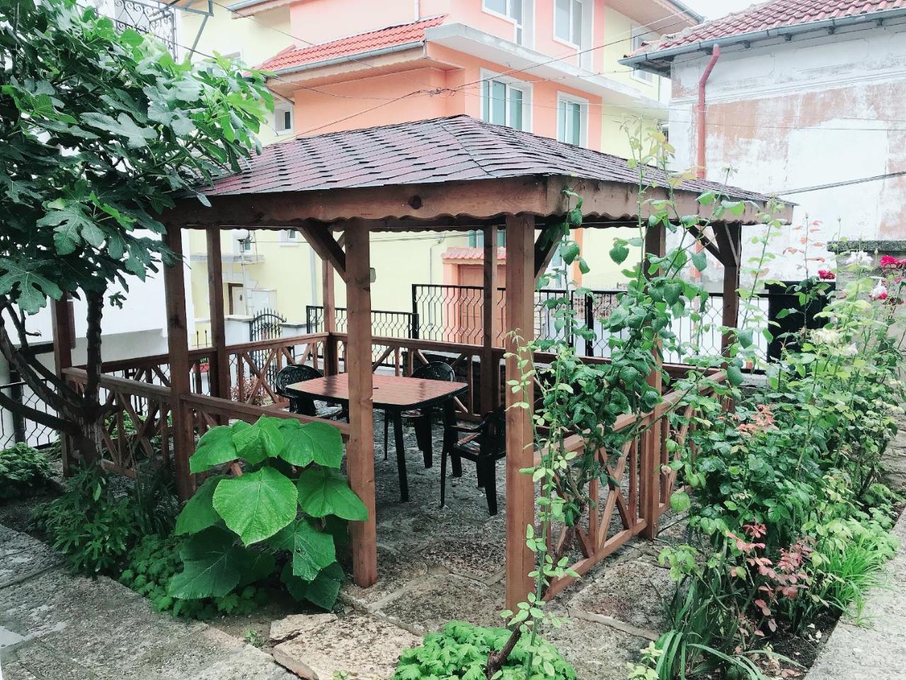 Guest House Yoanna Balčik Exteriér fotografie
